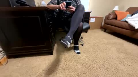 Snapshot of anninpantyhose chatting on 12-15-25, 10:03 Anninpantyhose online show from 12-15-25, 10:03