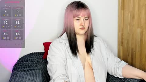 Snapshot of annnott chatting on 01-25-25, 12:58 Ann online show from 01-25-25, 12:58