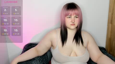 Snapshot of annnott chatting on 02-07-25, 07:17 Ann online show from 02-07-25, 07:17