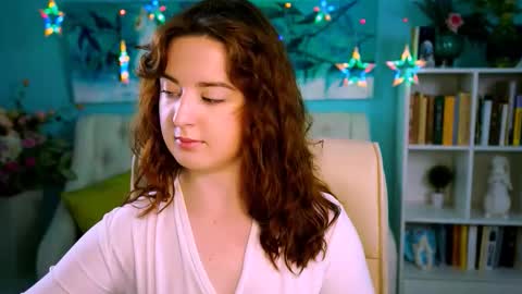 Ann Terry 3 online show from 11-24-25, 08:47