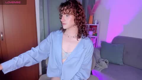 Anntonia Woods  online show from 02-12-26, 03:12