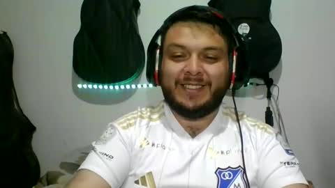 lion kennedy independent model moderator online show from 11-08-25, 05:18