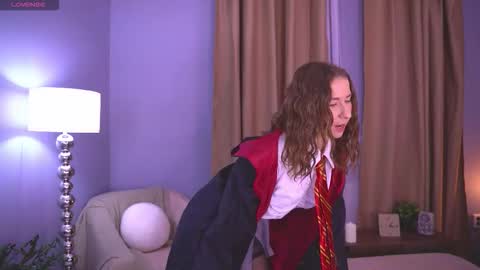 Annuetta online show from 12-14-25, 07:47