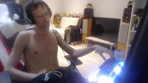 LoyalDog online show from 04-27-26, 09:13