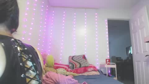  INDEPENDENT MODEL next srteam 240624 online show from 04-25-26, 08:50