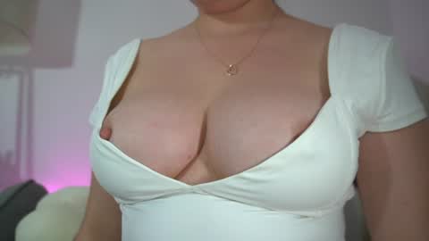 Anny online show from 06-11-26, 04:21