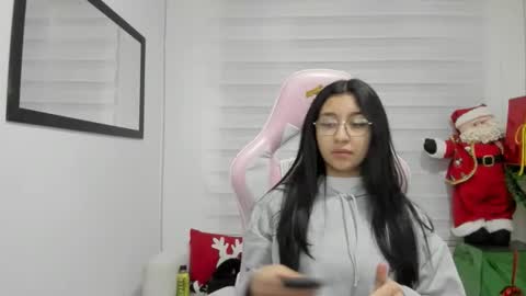 anny_jones01 online show from 12-16-25, 01:05