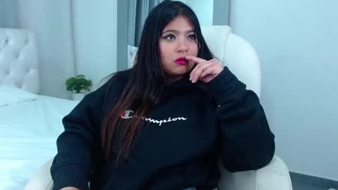 ANNY LOUIS online show from 02-19-25, 08:22