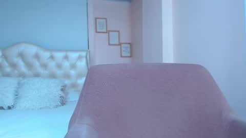 ANNY LOUIS online show from 02-22-25, 02:17