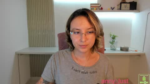 Snapshot of anny_lust chatting on 05-28-26, 08:06 Issabela online show from 05-28-26, 08:06