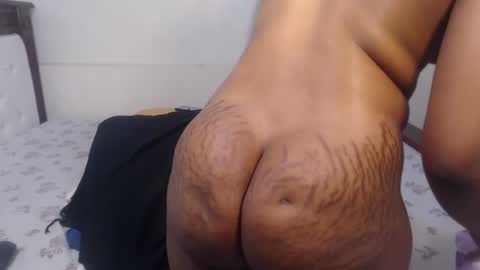 Snapshot of annybecca chatting on 01-26-25, 05:55 Anny online show from 01-26-25, 05:55