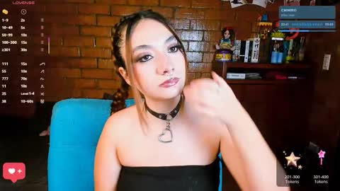 Anny  IG online show from 11-25-25, 03:28