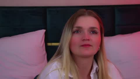 annyraii online show from 03-08-26, 02:04