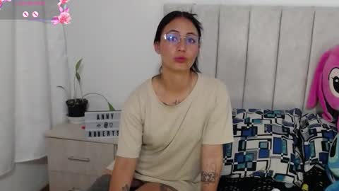 Anny online show from 10-18-25, 11:11