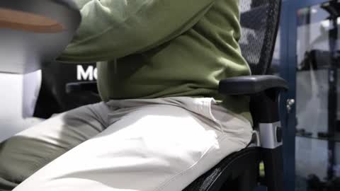 D online show from 02-17-25, 01:32