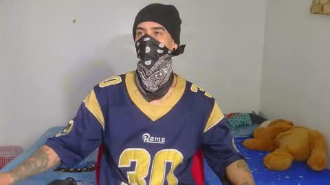 Snapshot of anonymous_face chatting on 12-02-25, 03:23 Anonymous online show from 12-02-25, 03:23