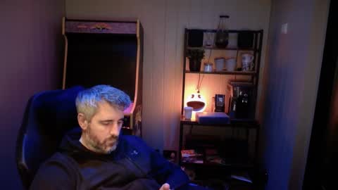 anonymousblokeuk online show from 02-20-25, 12:19