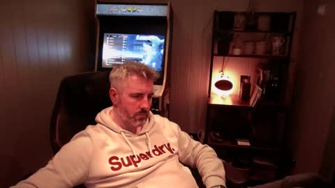 anonymousblokeuk online show from 03-04-25, 08:49