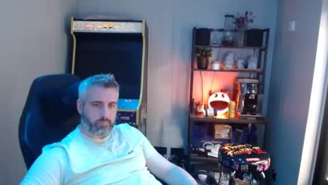 anonymousblokeuk online show from 09-12-25, 09:31