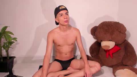 Snapshot of another_teo chatting on 01-08-26, 10:17 Jordan Mateo online show from 01-08-26, 10:17