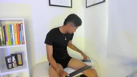 anozly online show from 03-10-26, 02:55