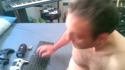 Snapshot of anssyboy696 chatting on 01-24-25, 03:22 anssyboy696 online show from 01-24-25, 03:22