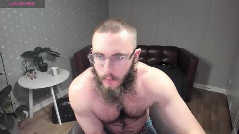 Snapshot of ant_power chatting on 12-01-25, 04:23 Ant online show from 12-01-25, 04:23