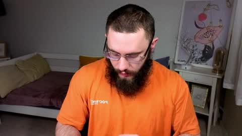 Ant online show from 04-25-26, 06:27