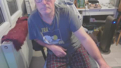 Snapshot of antares590 chatting on 03-12-25, 08:41 antares590 online show from 03-12-25, 08:41