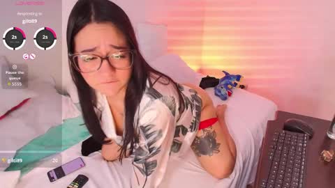   online show from 06-05-26, 12:11