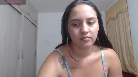 Snapshot of anthonela_queen chatting on 10-21-25, 12:11 Anthonela Queen online show from 10-21-25, 12:11