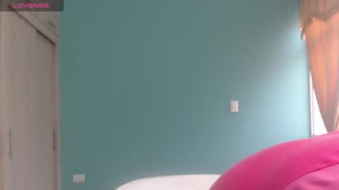 Snapshot of anthonela_queen chatting on 12-15-25, 12:31 Anthonela Queen online show from 12-15-25, 12:31