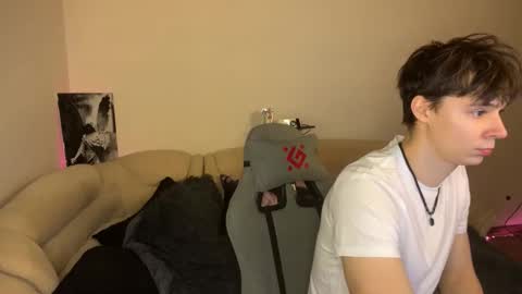 Snapshot of anthonycutie chatting on 01-16-26, 06:01 Anthony online show from 01-16-26, 06:01