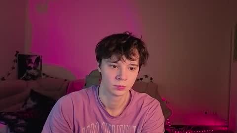 Snapshot of anthonycutie chatting on 02-27-26, 06:19 Anthony online show from 02-27-26, 06:19