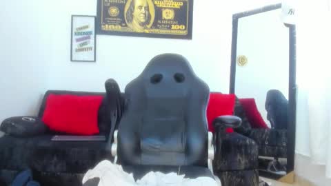 Snapshot of anthonyy_miller1 chatting on 03-07-26, 05:10 anthony online show from 03-07-26, 05:10
