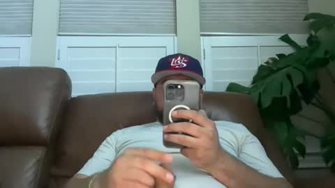 Snapshot of anthoss22 chatting on 03-21-26, 05:34 anthoss22 online show from 03-21-26, 05:34