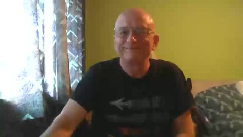 Snapshot of antmatt2025 chatting on 05-12-26, 04:37 antmatt2025 online show from 05-12-26, 04:37