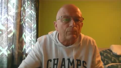 Snapshot of antmatt2025 chatting on 05-16-26, 11:42 antmatt2025 online show from 05-16-26, 11:42