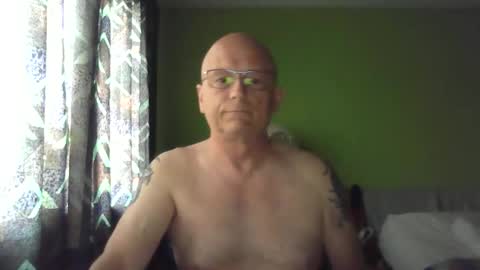 Snapshot of antmatt2025 chatting on 05-30-26, 05:15 antmatt2025 online show from 05-30-26, 05:15