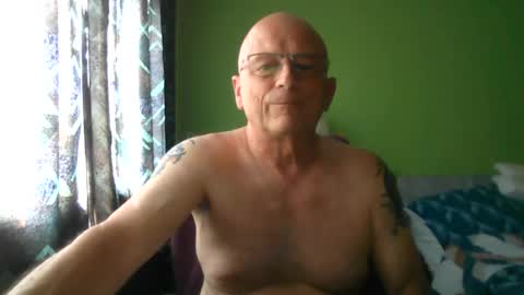 Snapshot of antmatt2025 chatting on 07-21-26, 04:42 antmatt2025 online show from 07-21-26, 04:42