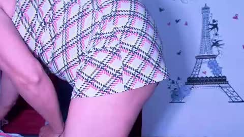 Snapshot of anto055 chatting on 05-15-26, 10:00 Antonella online show from 05-15-26, 10:00