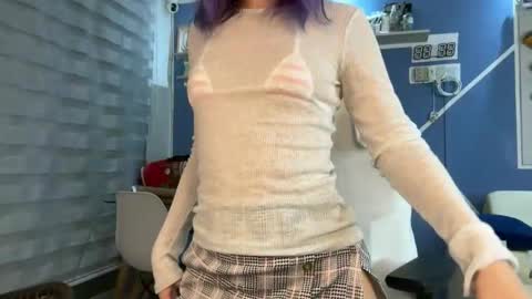 Snapshot of anto_sweet18 chatting on 06-02-26, 12:45 My birthday is on december 2nd surprise me with a gift from my amazonlist online show from 06-02-26, 12:45