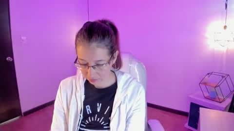 Snapshot of antoneella__ chatting on 02-09-25, 12:08 Antonella online show from 02-09-25, 12:08