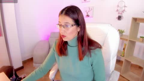 Snapshot of antoneella__ chatting on 02-18-25, 12:06 Antonella online show from 02-18-25, 12:06