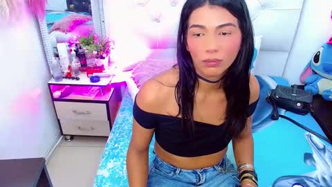antonela_xx3 online show from 03-04-25, 12:39
