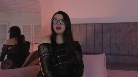 Snapshot of antonella_1998_ chatting on 05-30-26, 12:24 Antonella online show from 05-30-26, 12:24