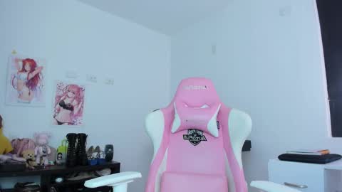 Antonella online show from 10-22-25, 11:59