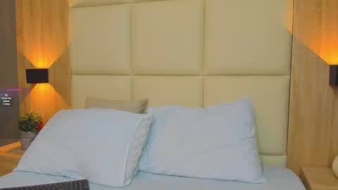 A N T O N E L L A  online show from 10-01-25, 12:22