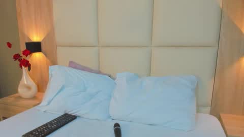 A N T O N E L L A  online show from 03-06-26, 01:18