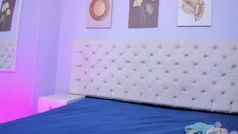 Antonella online show from 01-18-25, 04:26